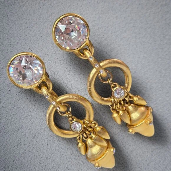 LES BERNARD Vintage 1980's Etruscan Matte Gold Crystal Dangle Charm Earrings - Picture 2 of 6
